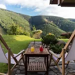 بيت ضيافة Slunecnice & Panorama Restaurant Farma
