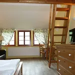 بيت ضيافة Slunecnice & Panorama Restaurant Farma Špindlerŭv Mlýn