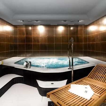 Guest house Pension Slunecnice & Panorama Restaurace Farma 3*