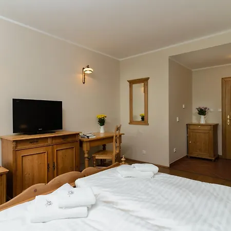 Guest house Pension Slunecnice & Panorama Restaurace Farma