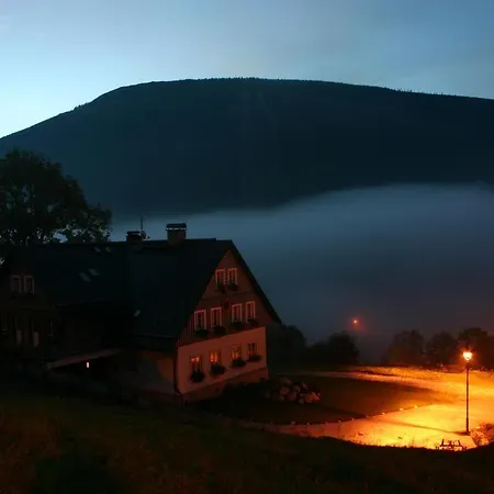 Pension Slunecnice & Panorama Restaurace Farma 3* Spindleruv Mlyn
