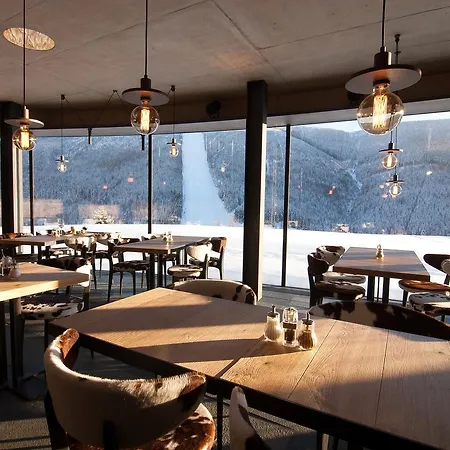 Slunecnice & Panorama Restaurant Farma Szpindlerowy Młyn