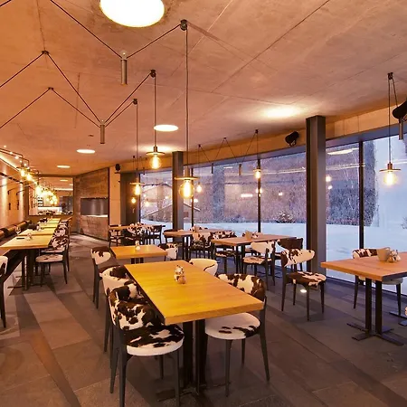 Maison d'hôtes Slunečnice&panorama Restaurant Farma 3*