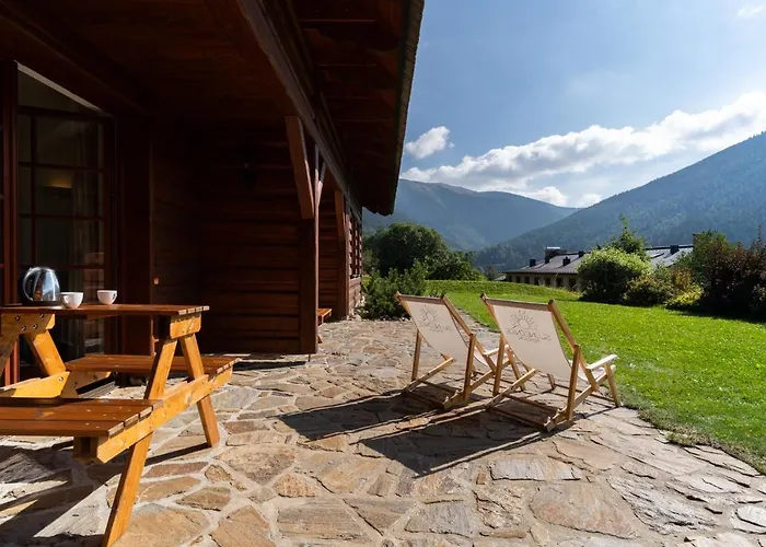Slunecnice & Panorama Restaurant Farma Pensionat 3*