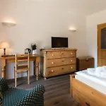 Gasthof Slunecnice & Panorama Restaurant Farma Špindlerŭv Mlýn