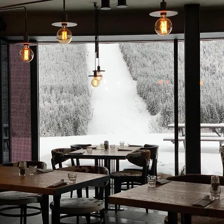 Slunecnice & Panorama Restaurace Farma Pensjonat 3*