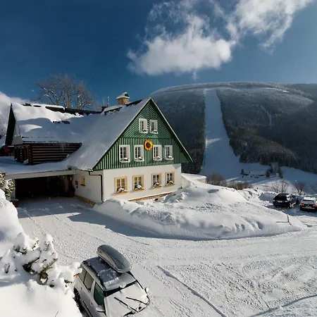 Slunecnice & Panorama Restaurace Farma Pensjonat