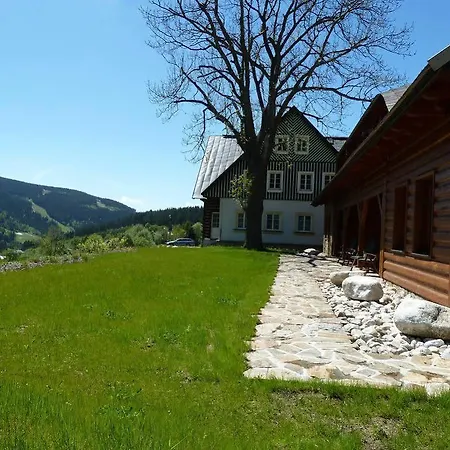 Slunecnice & Panorama Restaurace Farma Szpindlerowy Młyn