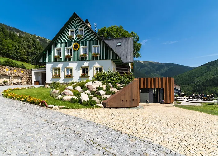 Pensionat Slunecnice & Panorama Restaurant Farma Špindlerŭv Mlýn
